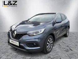Grau Gebraucht 2022 Renault Kadjar Zen SUV | 19.950 € (Fairer Preis)