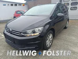 Deep black perleffekt Gebraucht 2024 VW Touran Comfortline Van / Kleinbus | 30.990 € (Guter Preis)