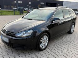Schwarz Gebraucht 2011 VW Golf VI Kombi | 5.890 € (Fairer Preis)