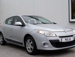 Silber Gebraucht 2012 Renault Mégane III Authentique Limousine | 6.490 € (Fairer Preis)