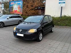 Schwarz Gebraucht 2006 VW Fox Kleinwagen | 800 € (Fairer Preis)