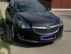 Schwarz Gebraucht 2016 Opel Insignia Sport Kombi | 8.800 € (Fairer Preis)
