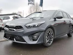 Grau Gebraucht 2025 Kia Ceed Sportswagon 3 Kombi | 29.890 € (Fairer Preis)