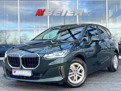 Sparkling kupfergrau metallic Gebraucht 2023 BMW 223 Active Tourer Luxury Line Van / Kleinbus | 39.929 € (Fairer Preis)