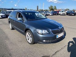 Gebraucht 2013 Skoda Superb Elegance Kombi | 5.399 € (Guter Preis)