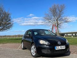 Schwarz Gebraucht 2011 VW Golf VI Comfortline Kleinwagen | 7.000 € (Teuer)