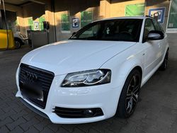 Weiß Gebraucht 2010 Audi A3 S-line plus Limousine | 7.699 € (Fairer Preis)