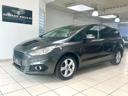 Schwarz Gebraucht 2016 Ford S-MAX Business Edition Van / Kleinbus | 9.890 € (Fairer Preis)