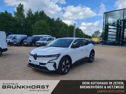 Weiss Gebraucht 2022 Renault Mégane Equilibre Limousine | 19.990 € (Guter Preis)