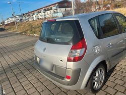 Silber Gebraucht 2005 Renault Scénic Van / Kleinbus | 2.100 €