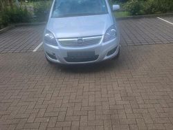 Silber Gebraucht 2010 Opel Zafira OPC Van / Kleinbus | 1.500 € (Superpreis)