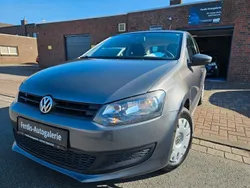 Grau Gebraucht 2013 VW Polo Kleinwagen | 5.990 € (Fairer Preis)