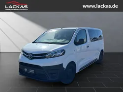Weiss Gebraucht 2017 Toyota Proace Van | 19.950 €