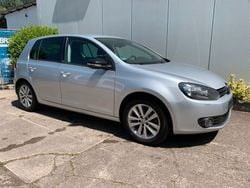 Silber Gebraucht 2011 VW Golf VI Style Kleinwagen | 7.795 € (Etwas zu teuer)