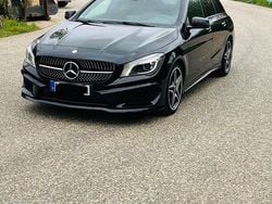 Schwarz Gebraucht 2016 Mercedes CLA220 Shooting Brake AMG line Kombi | 18.000 € (Teuer)
