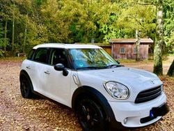 Weiß Gebraucht 2015 Mini One Countryman SUV | 8.990 € (Fairer Preis)
