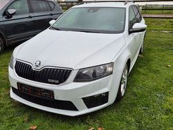 Weiß Gebraucht 2016 Skoda Octavia RS Kombi | 11.000 € (Guter Preis)