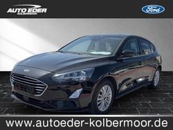 Schwarz Gebraucht 2021 Ford Focus Titanium Limousine | 19.990 € (Guter Preis)