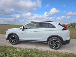 Weiß Gebraucht 2021 Mitsubishi Eclipse Cross Edition SUV | 19.900 € (Guter Preis)