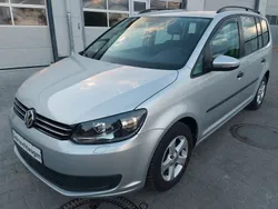 Silber Gebraucht 2012 VW Touran Trendline Van / Kleinbus | 6.500 € (Fairer Preis)