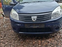 Blau Gebraucht 2009 Dacia Sandero Limousine | 650 € (Superpreis)