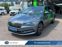 Grau / graphite grau metallic Gebraucht 2022 Skoda Superb Style Kombi | 37.980 € (Guter Preis)