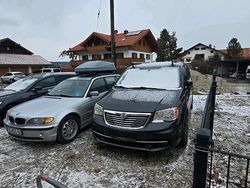 Schwarz Gebraucht 2012 Lancia Voyager Van / Kleinbus | 3.300 €