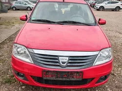 Rot Gebraucht 2009 Dacia Logan MCV Lauréate Kombi | 1.199 € (Superpreis)