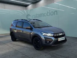 Schwarz Neu 2025 Dacia Jogger Extreme Van / Kleinbus | 29.485 € (Etwas zu teuer)