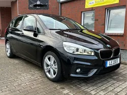 Schwarz Gebraucht 2018 BMW 220 Active Tourer Advantage Van / Kleinbus | 17.390 € (Superpreis)