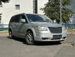 Silber Gebraucht 2008 Chrysler Town & Country Van / Kleinbus | 5.999 €