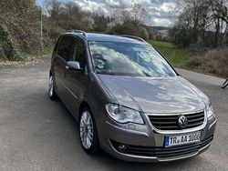 Gebraucht 2009 VW Touran Conceptline Van / Kleinbus | 6.400 € (Teuer)