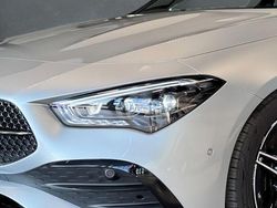 Silber Gebraucht 2024 Mercedes CLA200 Shooting Brake AMG Kombi | 33.390 €