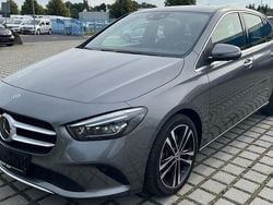 Grau Gebraucht 2019 Mercedes B220 Edition 1 Van / Kleinbus | 24.990 € (Fairer Preis)