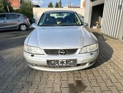 Silber Gebraucht 2002 Opel Vectra Comfort Limousine | 799 € (Superpreis)