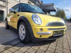 Liquid yellow Gebraucht 2002 Mini ONE Kleinwagen | 1.499 € (Fairer Preis)
