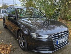 Grau Gebraucht 2014 Audi A4 Ambiente Kombi | 13.490 € (Fairer Preis)