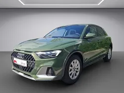Distriktgrün metallic Gebraucht 2024 Audi A1 Basis Kleinwagen | 21.890 € (Fairer Preis)