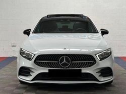 Weiß Gebraucht 2020 Mercedes A200 AMG line Limousine | 27.900 € (Etwas zu teuer)