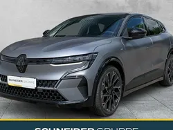 Grau Neu 2025 Renault Mégane Komfort Limousine | 51.090 €