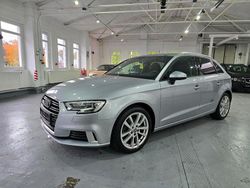 Silber Gebraucht 2019 Audi A3 Sportback Sport Kleinwagen | 14.990 € (Superpreis)