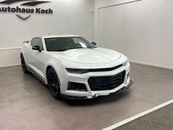 Weiß Gebraucht 2018 Chevrolet Camaro ZL1 Coupé | 25.999 € (Fairer Preis)