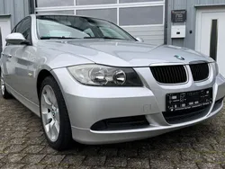 Silber Gebraucht 2005 BMW 320 Sport Line Limousine | 3.990 € (Fairer Preis)
