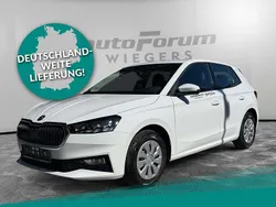 Candyweiss Gebraucht 2025 Skoda Fabia Selection Limousine | 17.370 € (Guter Preis)
