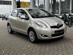 Silky gold Gebraucht 2010 Toyota Yaris Life Kleinwagen | 5.000 € (Fairer Preis)