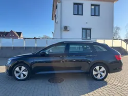 Schwarz Gebraucht 2017 Skoda Superb Active Kombi | 8.490 € (Fairer Preis)