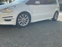 Weiß Gebraucht 2012 Ford S-MAX S Van / Kleinbus | 8.500 € (Teuer)