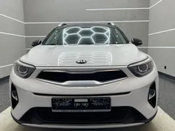Weiß Gebraucht 2020 Kia Stonic Spirit SUV | 14.750 € (Fairer Preis)