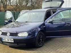 Blau Gebraucht 2003 VW Golf IV Trendline Limousine | 1.650 € (Fairer Preis)