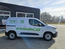 Weiß (gelato weiß) Neu 2025 Fiat e-Doblò Van / Kleinbus | 32.000 € (Teuer)